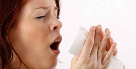 ¿Por qué estornudamos? Descubre las causas detrás de este reflejo involuntario