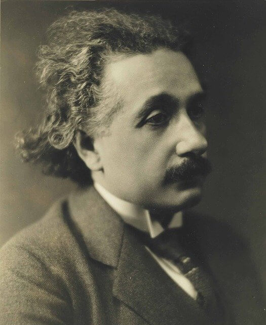 Teoría de la gravitación de Einstein: principio de equivalencia