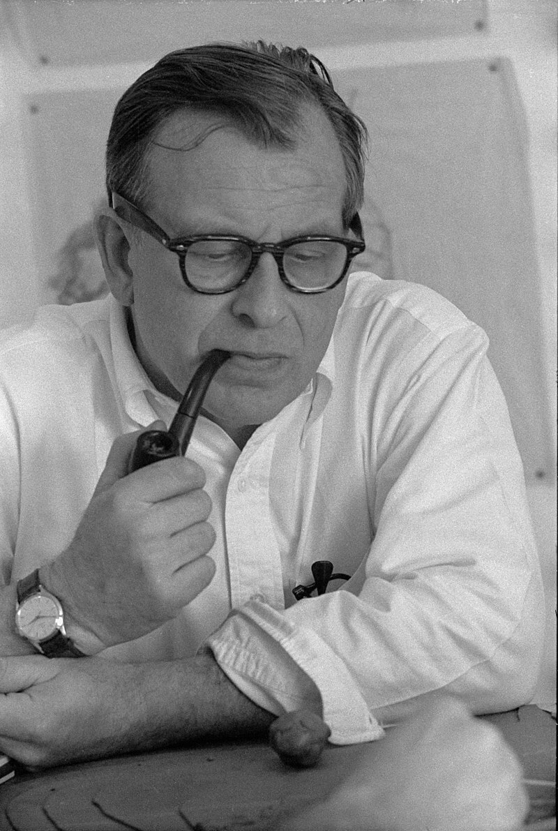 Biografía de Eero Saarinen | Arquitecto y diseñador industrial finlandés-estadounidense