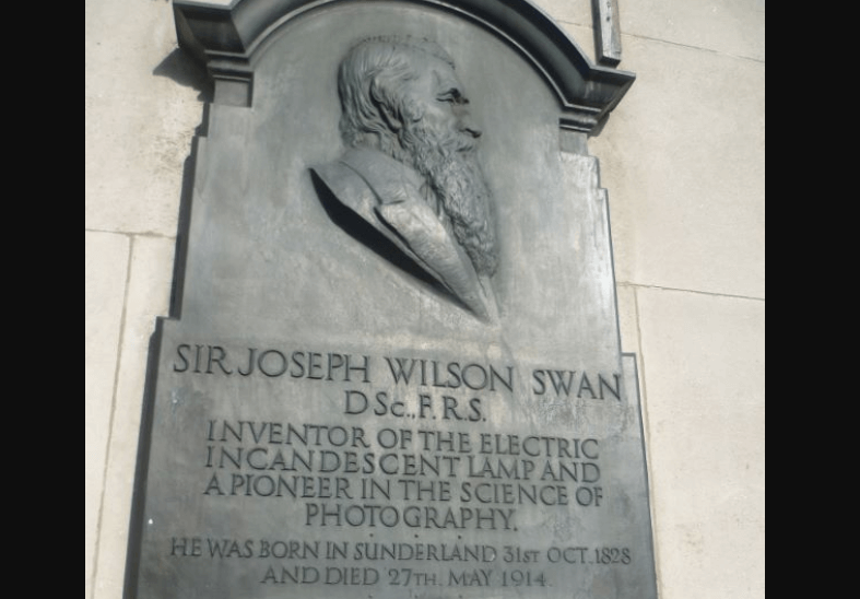 Joseph Swan (químico e inventor inglés)