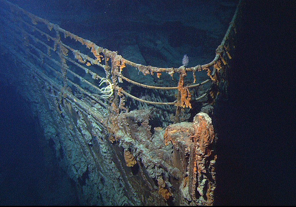 La proa del Titanic naufragado, fotografiada en junio de 2004